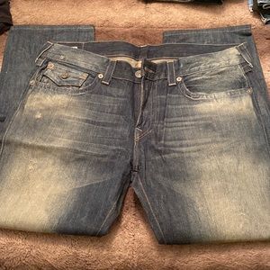 True religion jeans. Like new condition. Worn a few times only. Size 38/30